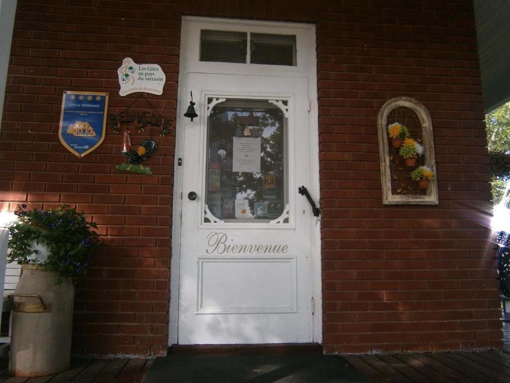 Charette Gite La Temperance المظهر الخارجي الصورة